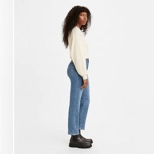 Levi Wedgie straight jeans